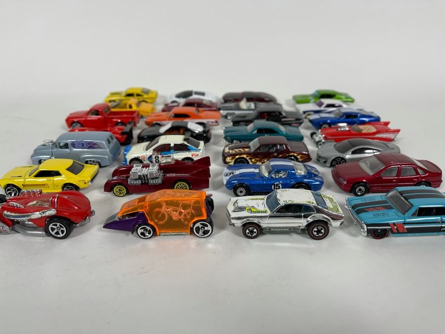 Vintage Mattel Hot Wheels Cars Lot - See Photos [Photo 3]