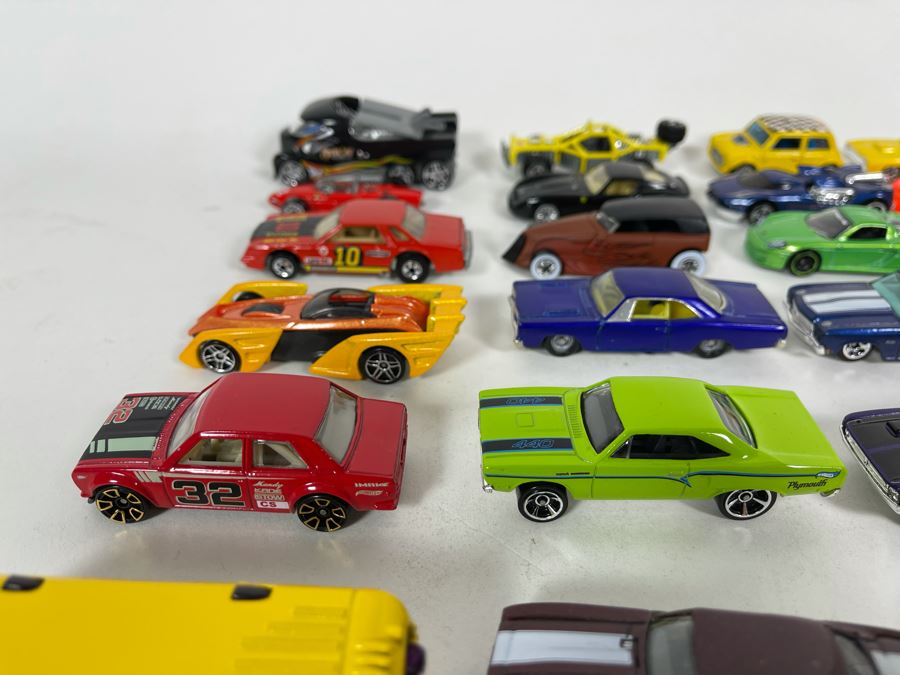 Vintage Mattel Hot Wheels Cars Lot - See Photos [Photo 7]