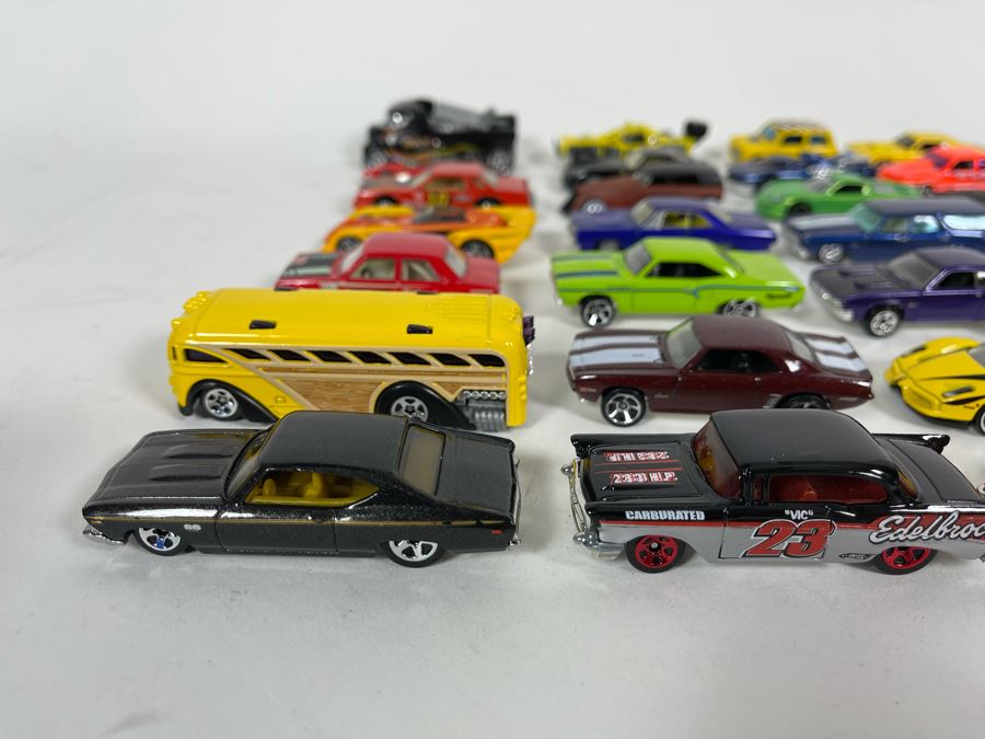 Vintage Mattel Hot Wheels Cars Lot - See Photos [Photo 4]