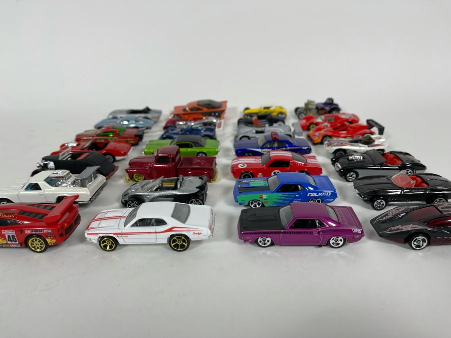Vintage Mattel Hot Wheels Cars Lot - See Photos [Photo 2]