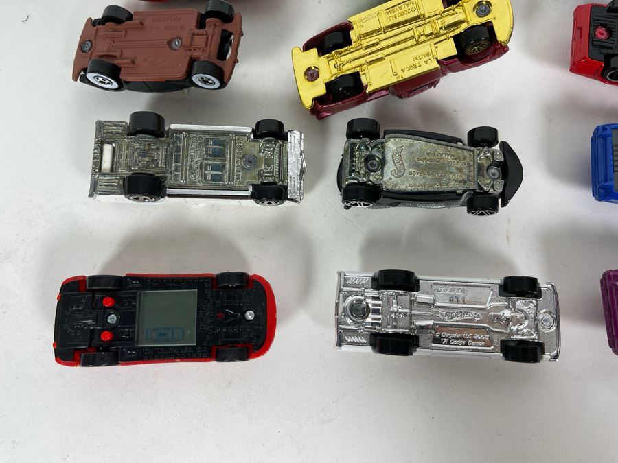 Vintage Mattel Hot Wheels Cars Lot - See Photos [Photo 15]