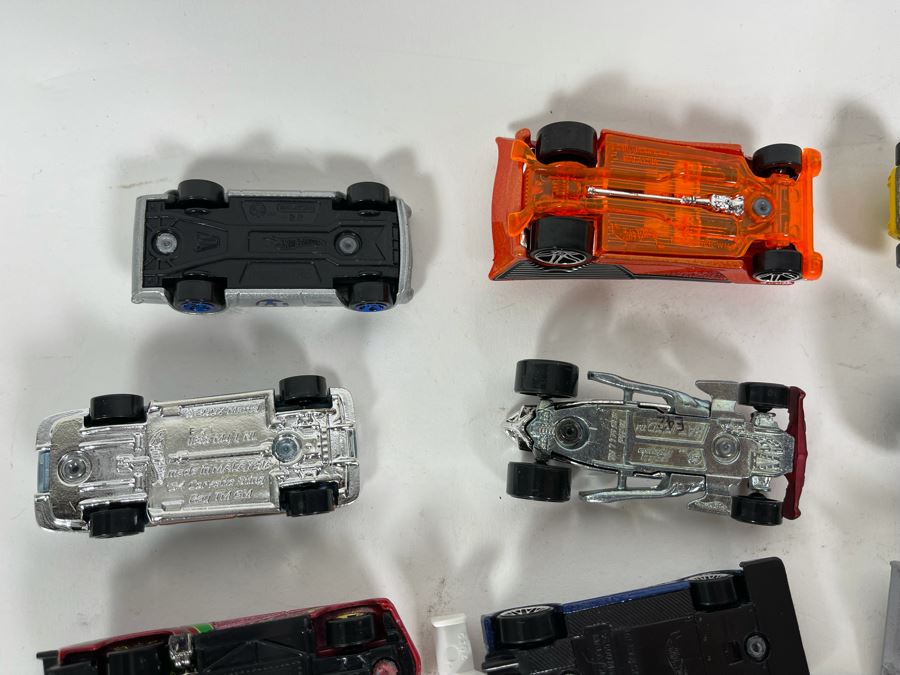 Vintage Mattel Hot Wheels Cars Lot - See Photos [Photo 22]