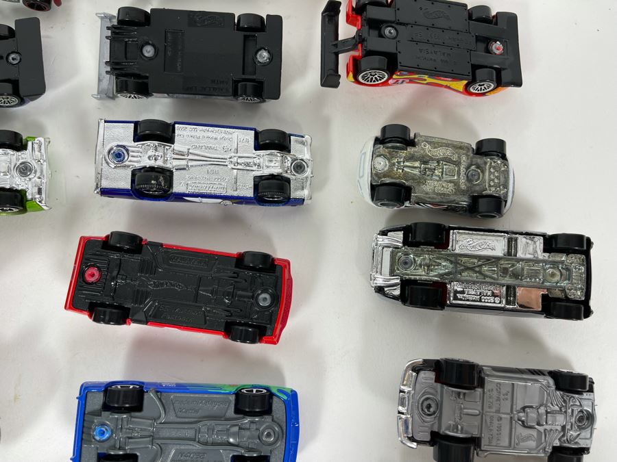 Vintage Mattel Hot Wheels Cars Lot - See Photos [Photo 17]