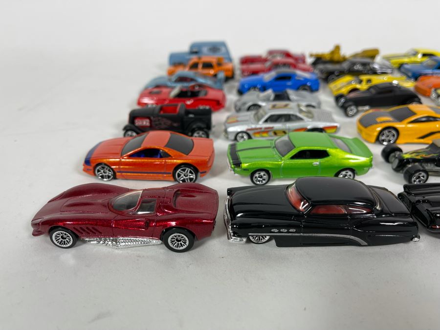 Vintage Mattel Hot Wheels Cars Lot - See Photos [Photo 4]