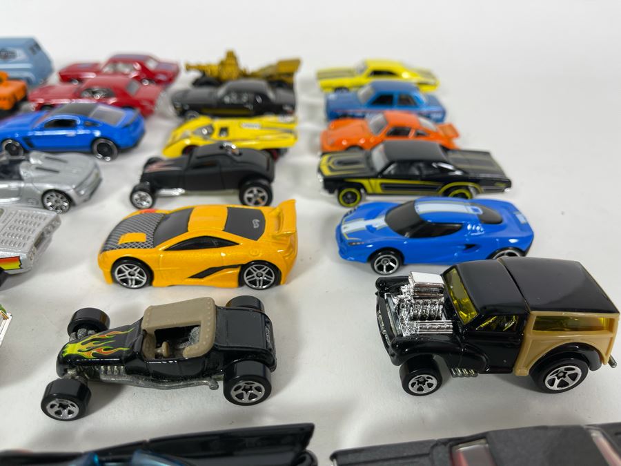 Vintage Mattel Hot Wheels Cars Lot - See Photos [Photo 6]