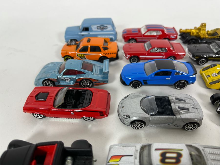 Vintage Mattel Hot Wheels Cars Lot - See Photos [Photo 11]