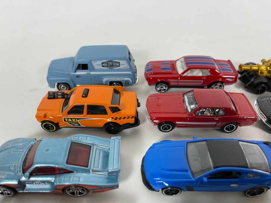 Vintage Mattel Hot Wheels Cars Lot - See Photos [Photo 12]