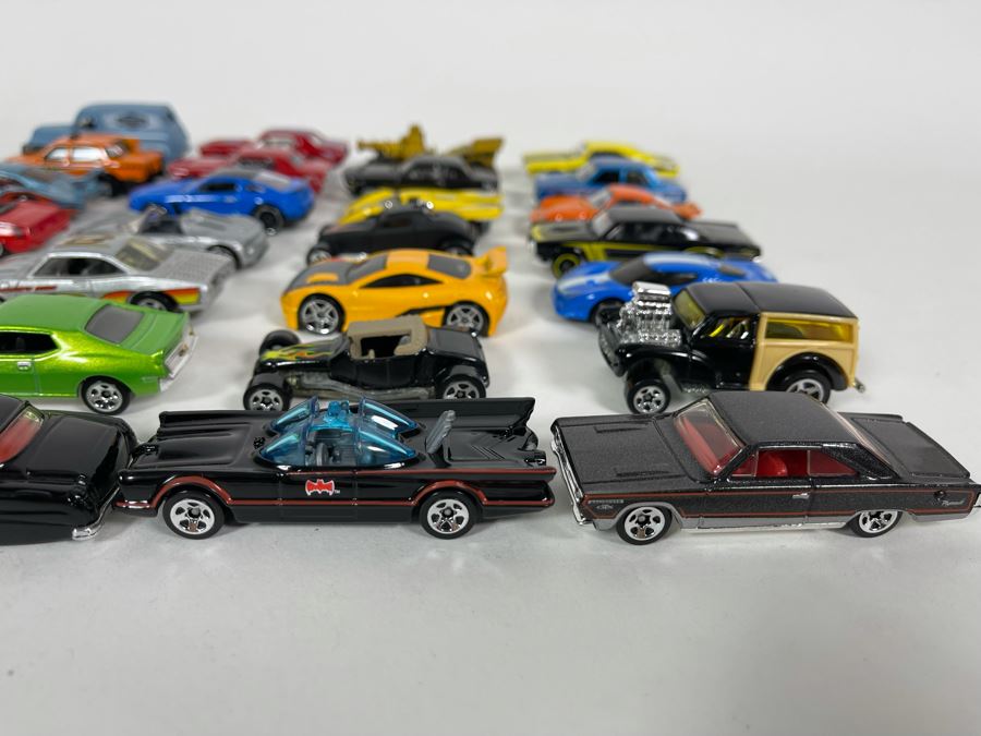 Vintage Mattel Hot Wheels Cars Lot - See Photos [Photo 5]