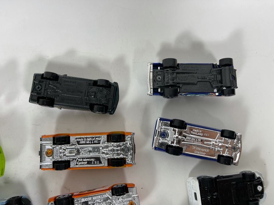 Vintage Mattel Hot Wheels Cars Lot - See Photos [Photo 19]