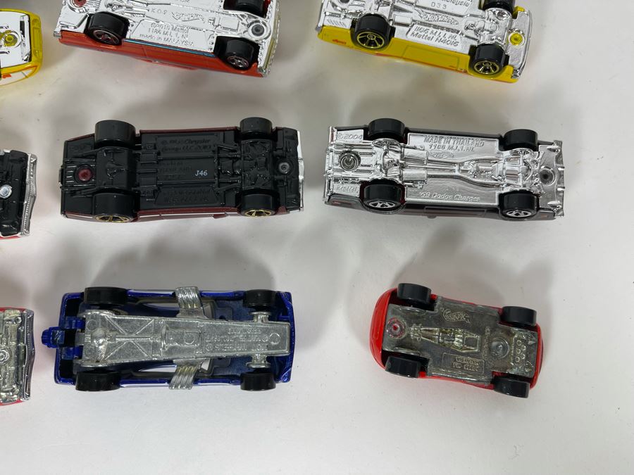 Vintage Mattel Hot Wheels Cars Lot - See Photos [Photo 14]