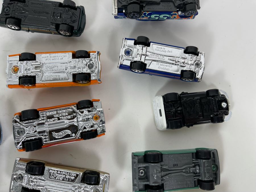 Vintage Mattel Hot Wheels Cars Lot - See Photos [Photo 18]
