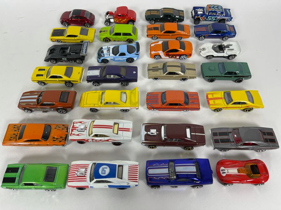 Vintage Mattel Hot Wheels Cars Lot - See Photos [Photo 3]