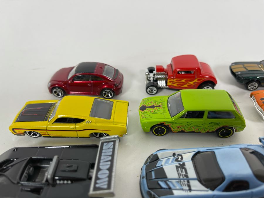 Vintage Mattel Hot Wheels Cars Lot - See Photos [Photo 10]