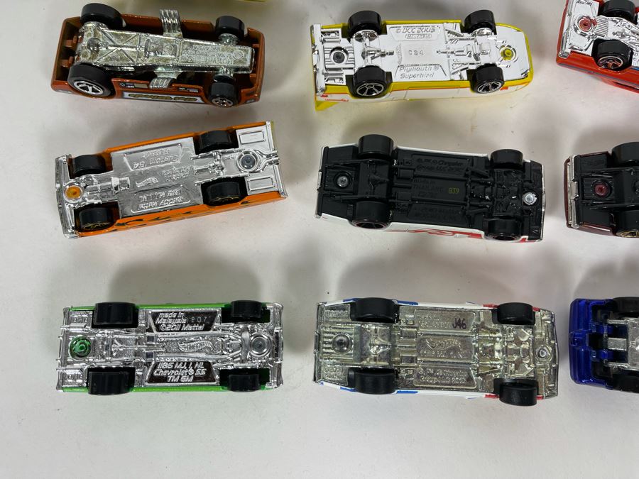 Vintage Mattel Hot Wheels Cars Lot - See Photos [Photo 13]