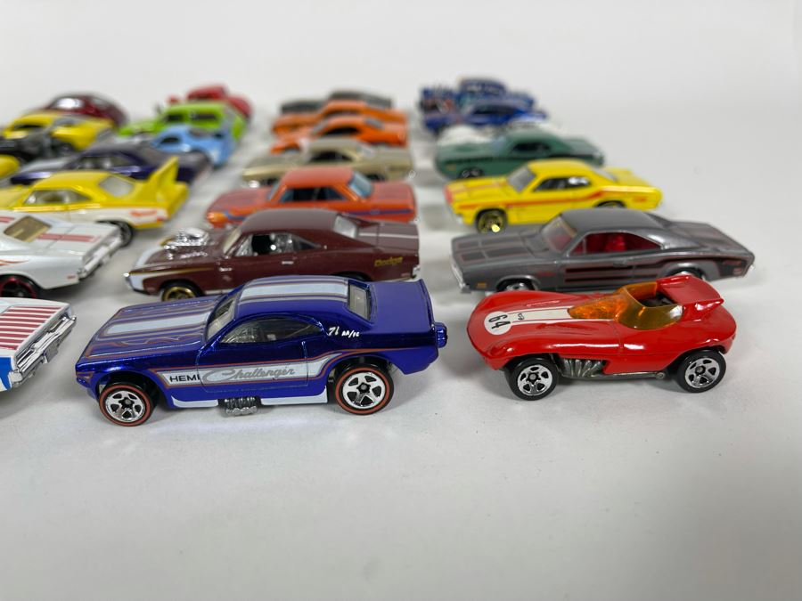 Vintage Mattel Hot Wheels Cars Lot - See Photos