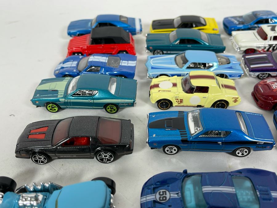 Vintage Mattel Hot Wheels Cars Lot - See Photos [Photo 7]