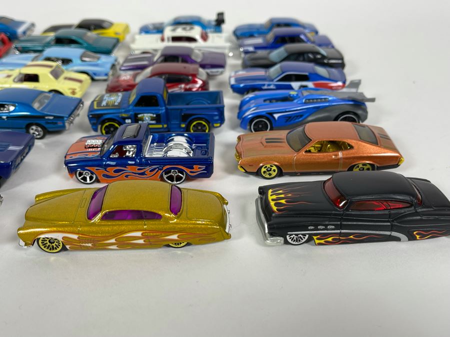 Vintage Mattel Hot Wheels Cars Lot - See Photos [Photo 5]