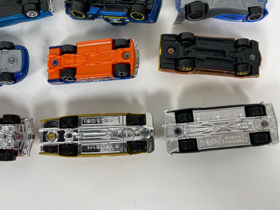 Vintage Mattel Hot Wheels Cars Lot - See Photos [Photo 15]
