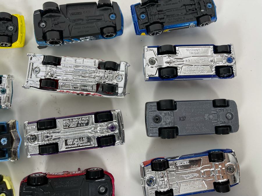 Vintage Mattel Hot Wheels Cars Lot - See Photos [Photo 19]