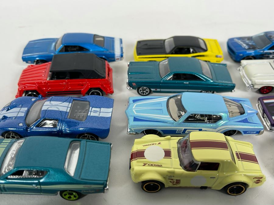 Vintage Mattel Hot Wheels Cars Lot - See Photos [Photo 8]