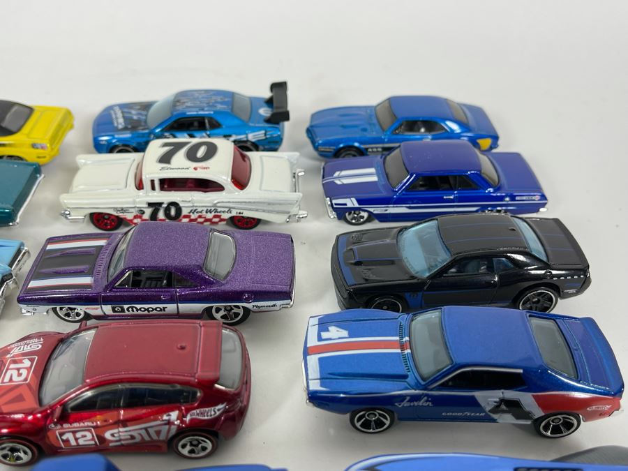 Vintage Mattel Hot Wheels Cars Lot - See Photos [Photo 9]