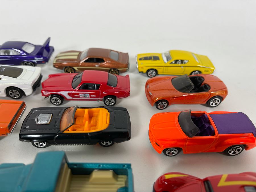 Vintage Mattel Hot Wheels Cars Lot - See Photos [Photo 10]