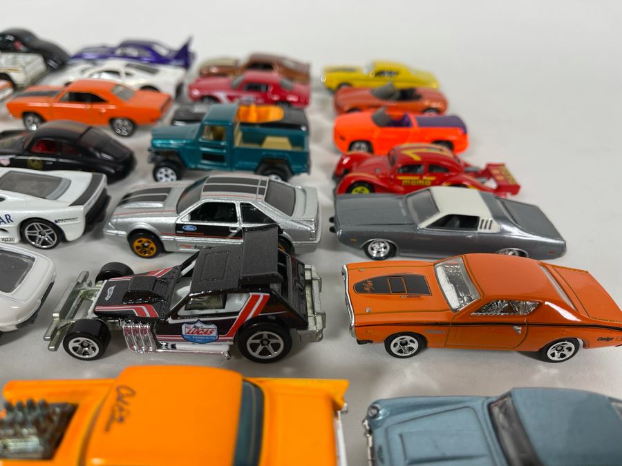 Vintage Mattel Hot Wheels Cars Lot - See Photos [Photo 6]