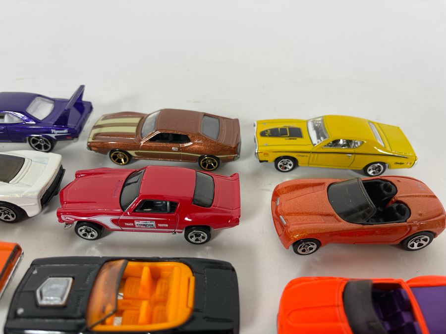 Vintage Mattel Hot Wheels Cars Lot - See Photos [Photo 13]