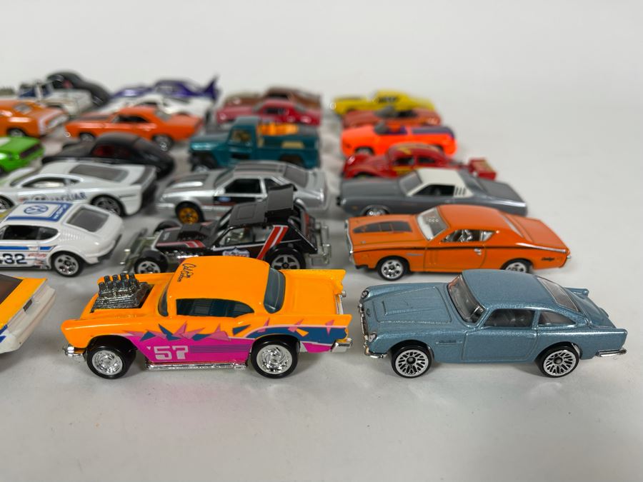 Vintage Mattel Hot Wheels Cars Lot - See Photos