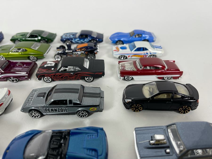 Vintage Mattel Hot Wheels Cars Lot - See Photos [Photo 10]