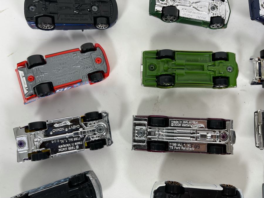 Vintage Mattel Hot Wheels Cars Lot - See Photos [Photo 18]
