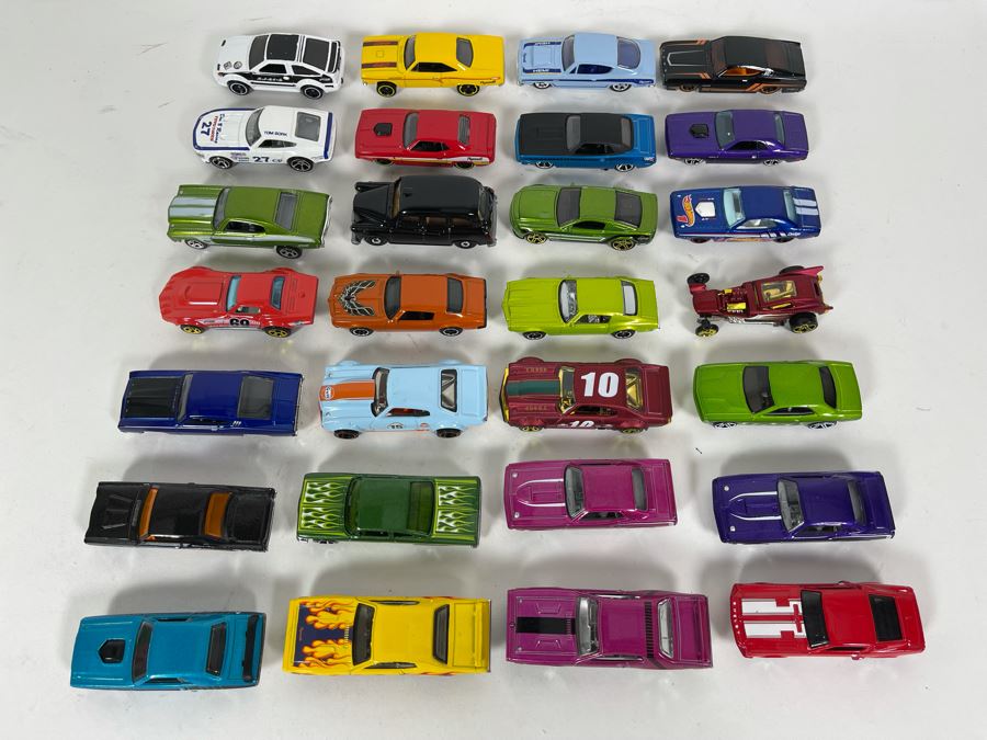 Vintage Mattel Hot Wheels Cars Lot - See Photos [Photo 4]