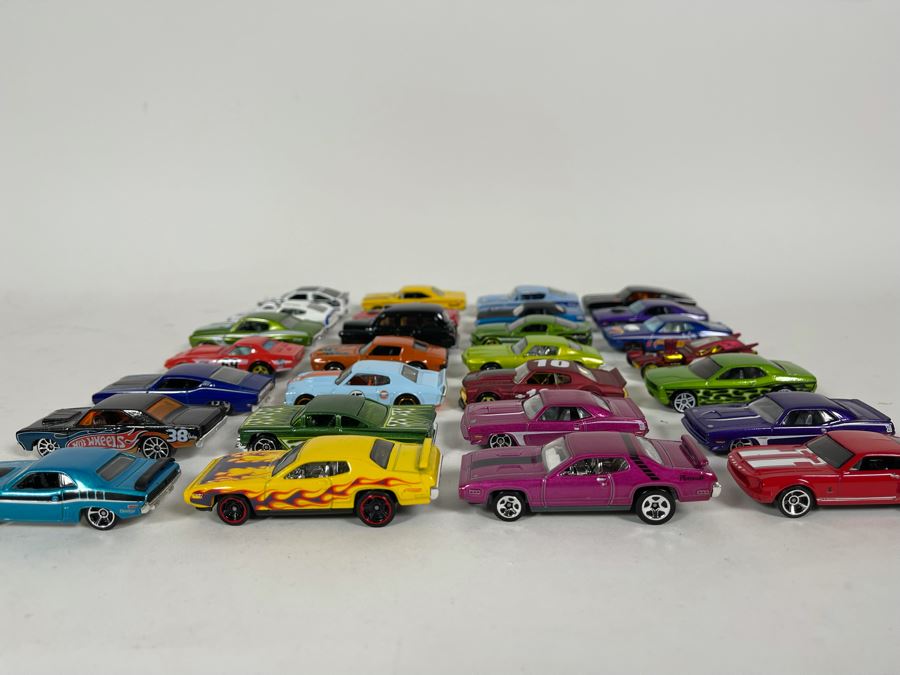 Vintage Mattel Hot Wheels Cars Lot - See Photos [Photo 3]
