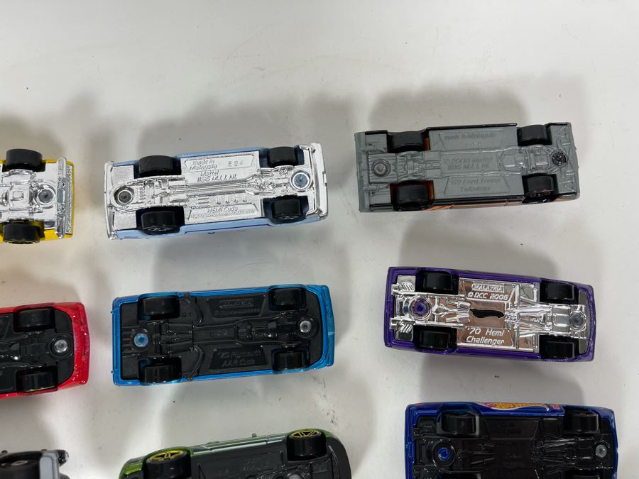 Vintage Mattel Hot Wheels Cars Lot - See Photos [Photo 20]