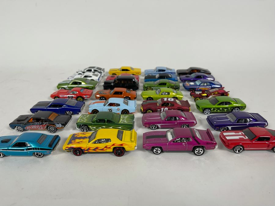 Vintage Mattel Hot Wheels Cars Lot - See Photos [Photo 2]