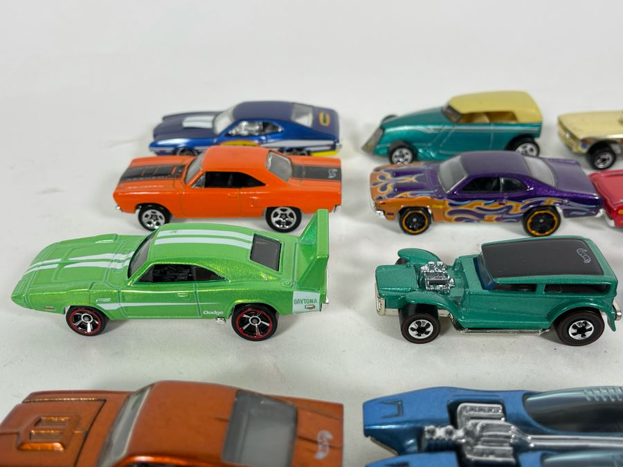 Vintage Mattel Hot Wheels Cars Lot - See Photos [Photo 8]
