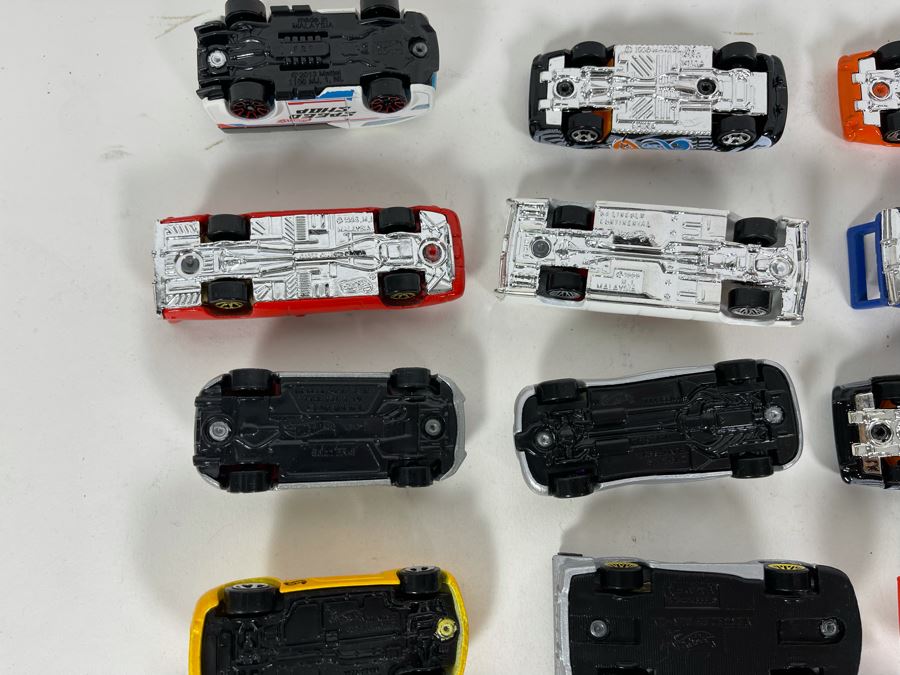 Vintage Mattel Hot Wheels Cars Lot - See Photos [Photo 17]
