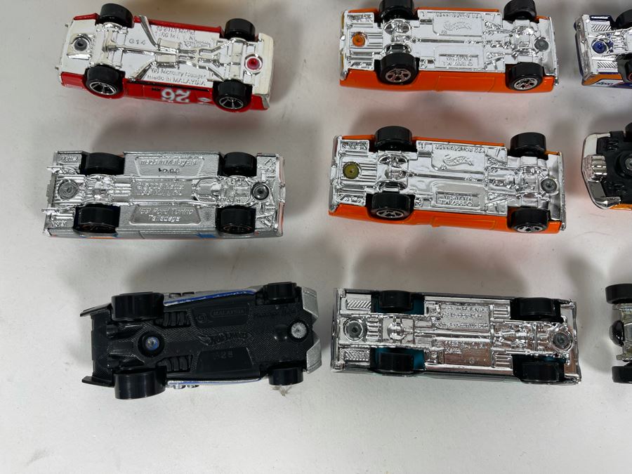 Vintage Mattel Hot Wheels Cars Lot - See Photos [Photo 13]