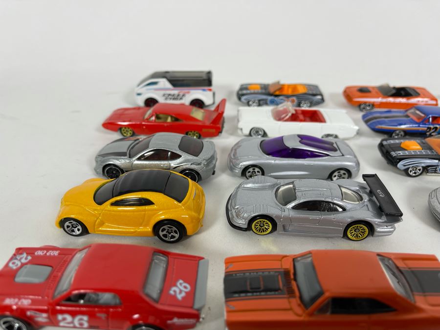 Vintage Mattel Hot Wheels Cars Lot - See Photos [Photo 8]