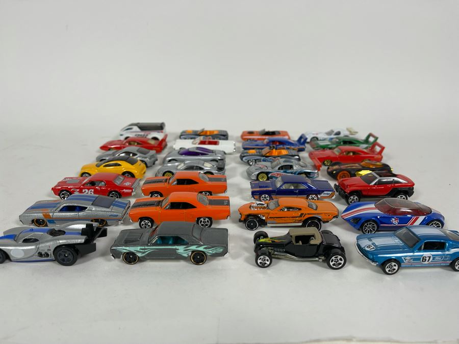 Vintage Mattel Hot Wheels Cars Lot - See Photos [Photo 2]