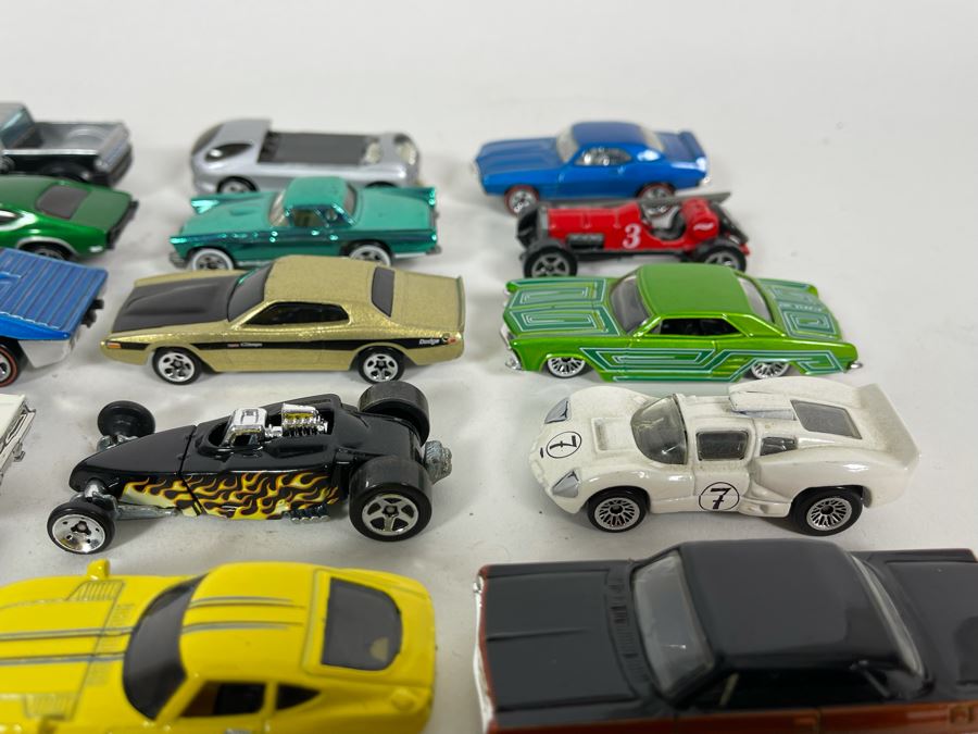 Vintage Mattel Hot Wheels Cars Lot - See Photos [Photo 10]