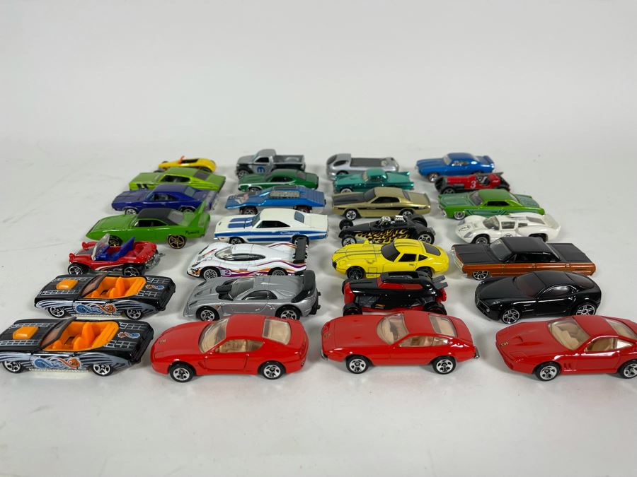 Vintage Mattel Hot Wheels Cars Lot - See Photos [Photo 2]