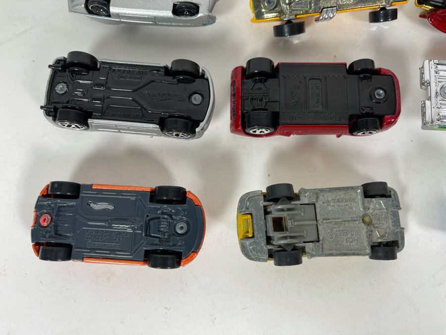 Vintage Mattel Hot Wheels Cars Lot - See Photos [Photo 15]