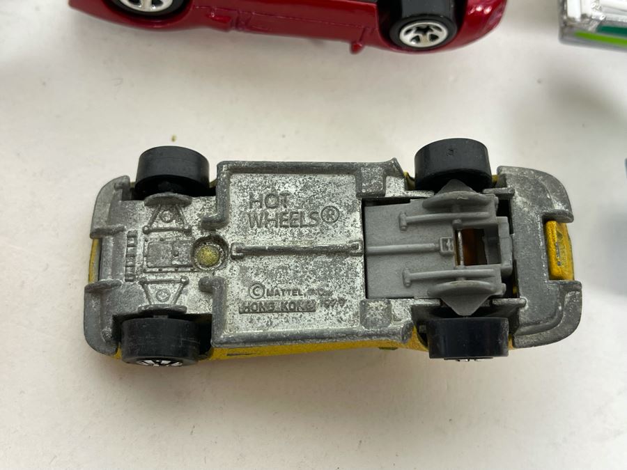 Vintage Mattel Hot Wheels Cars Lot - See Photos [Photo 16]