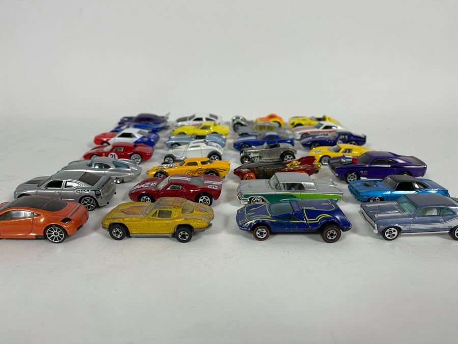 Vintage Mattel Hot Wheels Cars Lot - See Photos [Photo 2]