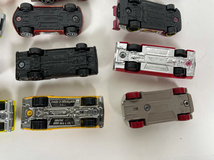 Vintage Mattel Hot Wheels Cars Lot - See Photos [Photo 18]