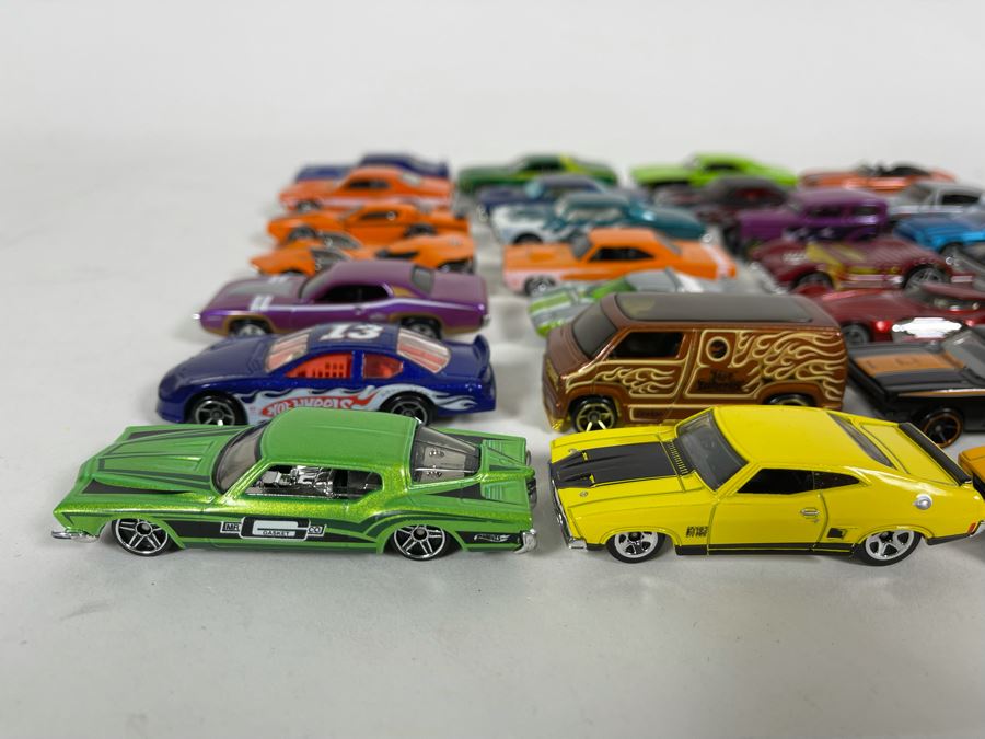 Vintage Mattel Hot Wheels Cars Lot - See Photos [Photo 5]
