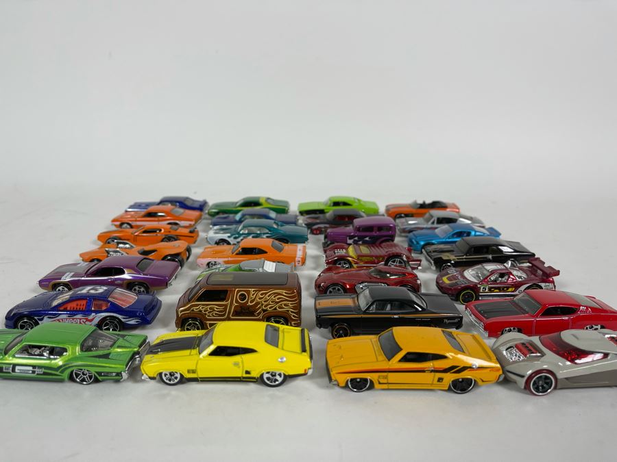 Vintage Mattel Hot Wheels Cars Lot - See Photos [Photo 2]