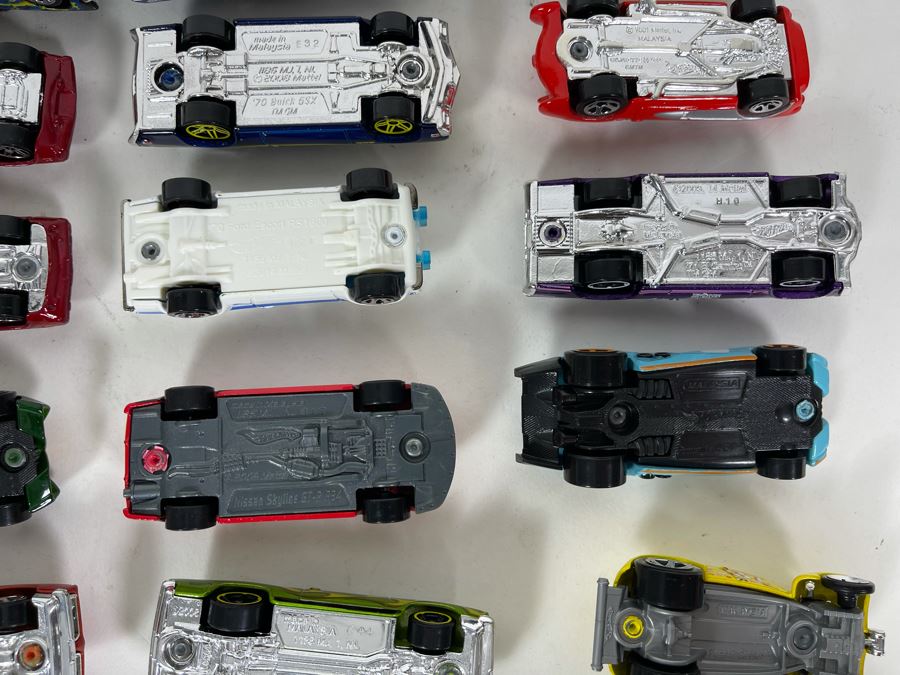 Vintage Mattel Hot Wheels Cars Lot - See Photos [Photo 17]