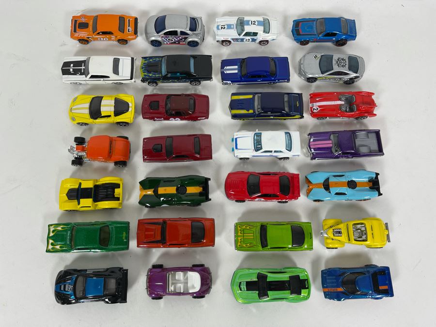 Vintage Mattel Hot Wheels Cars Lot - See Photos [Photo 3]